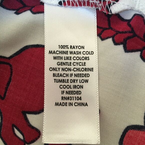 NWT Crown & Ivy blouse Ivory & Red Elephants PL - Picture 9 of 10